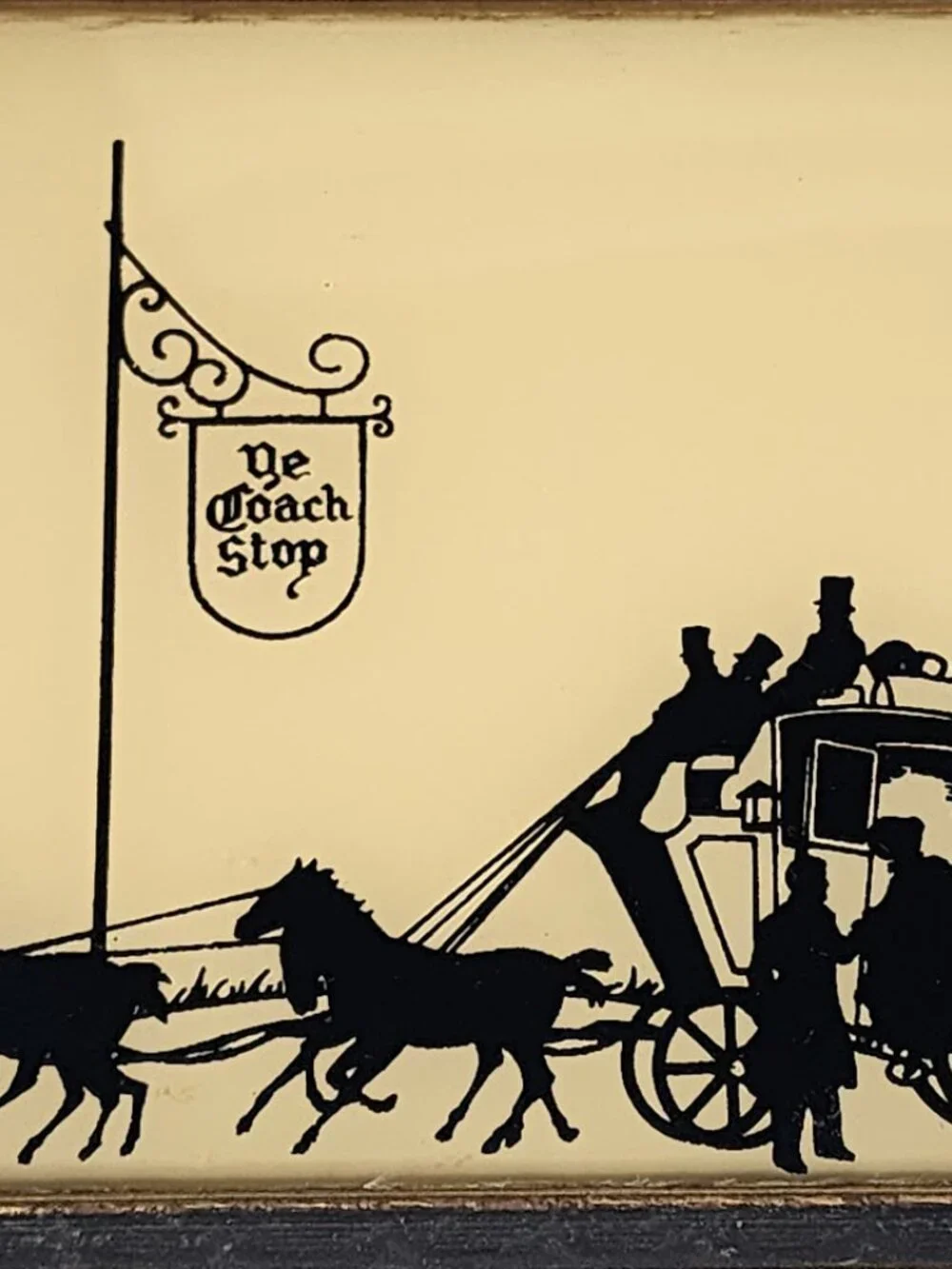 Vintage Reliance Ye Coach Stop Breaking Away T-3 Glass Silhouette Art Pair